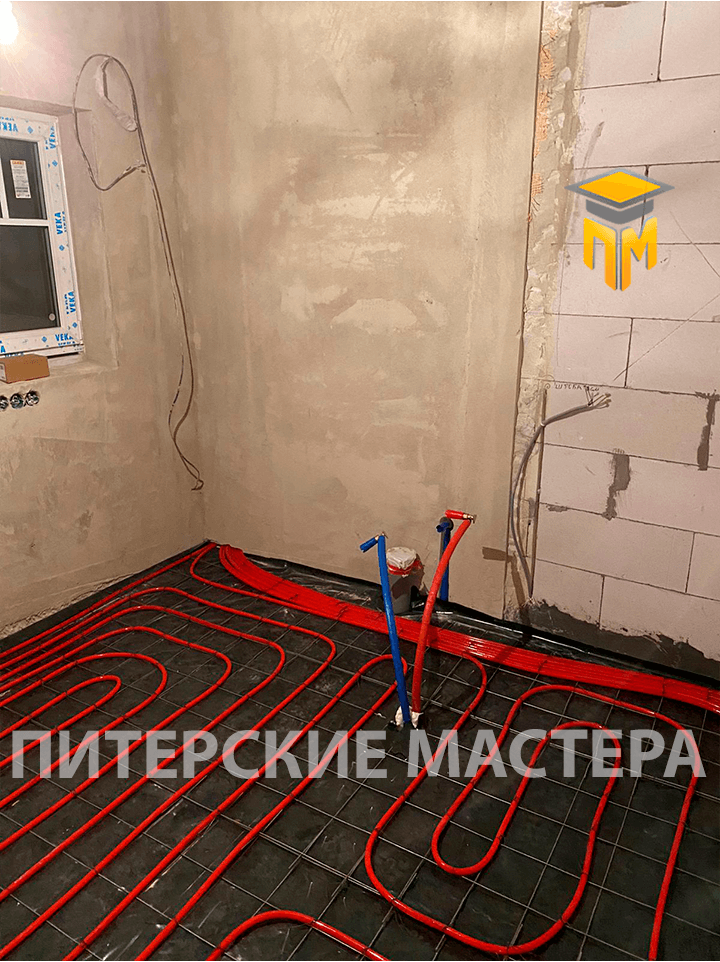 Укладка труб теплого пола и подводка водопровода в ванной